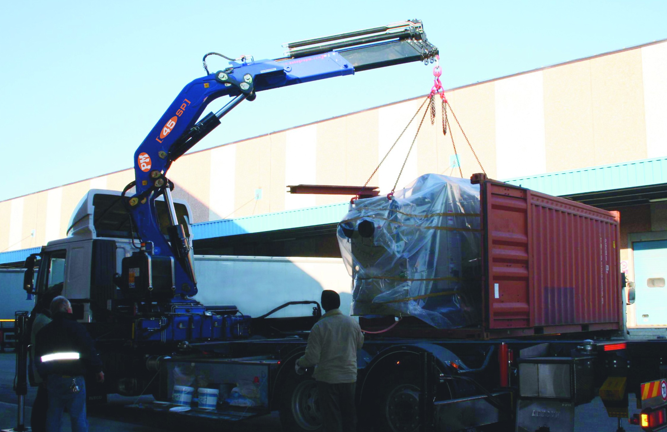PM 45-ton knuckle boom crane